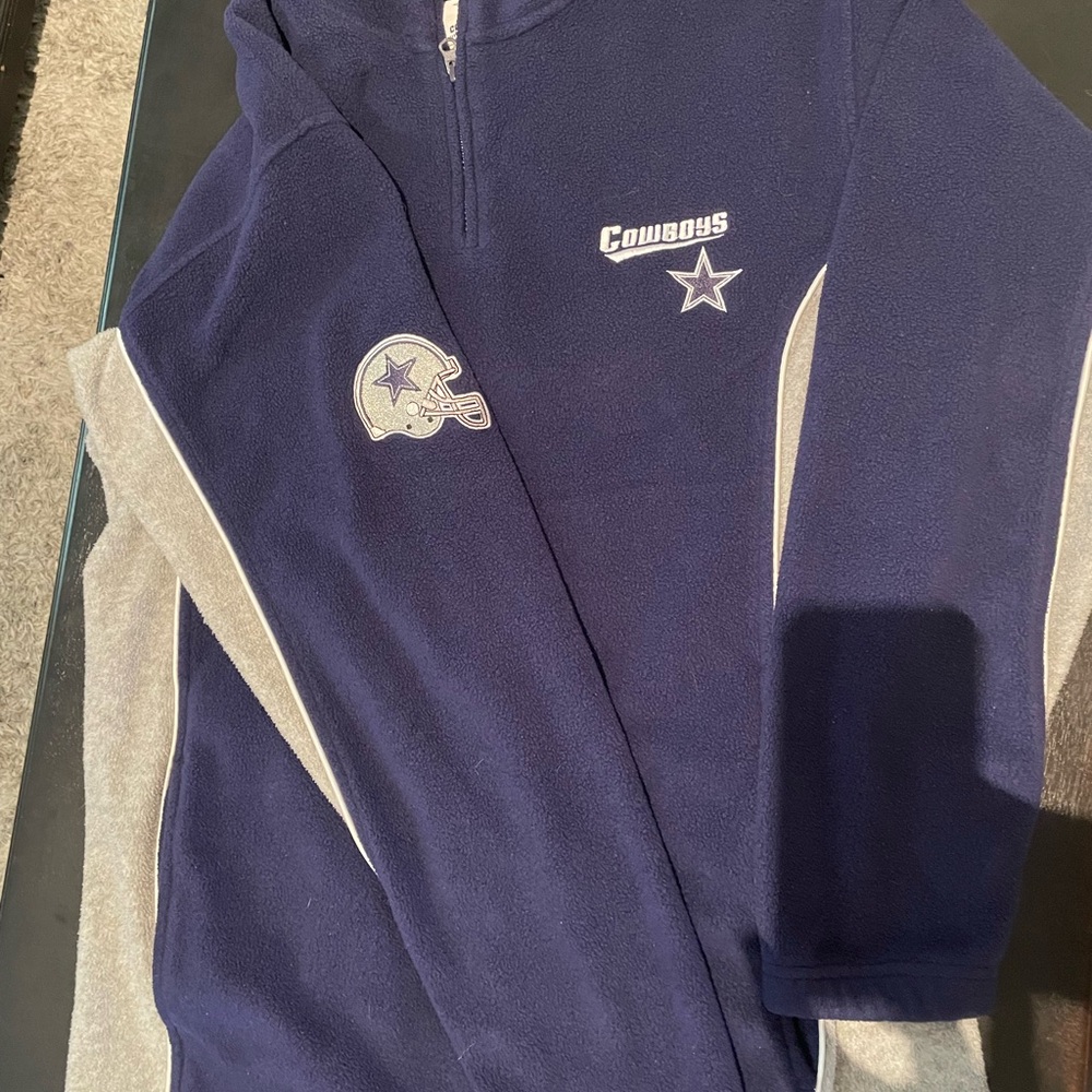 Cowboys V-Neck Sweater - Navy and Gray